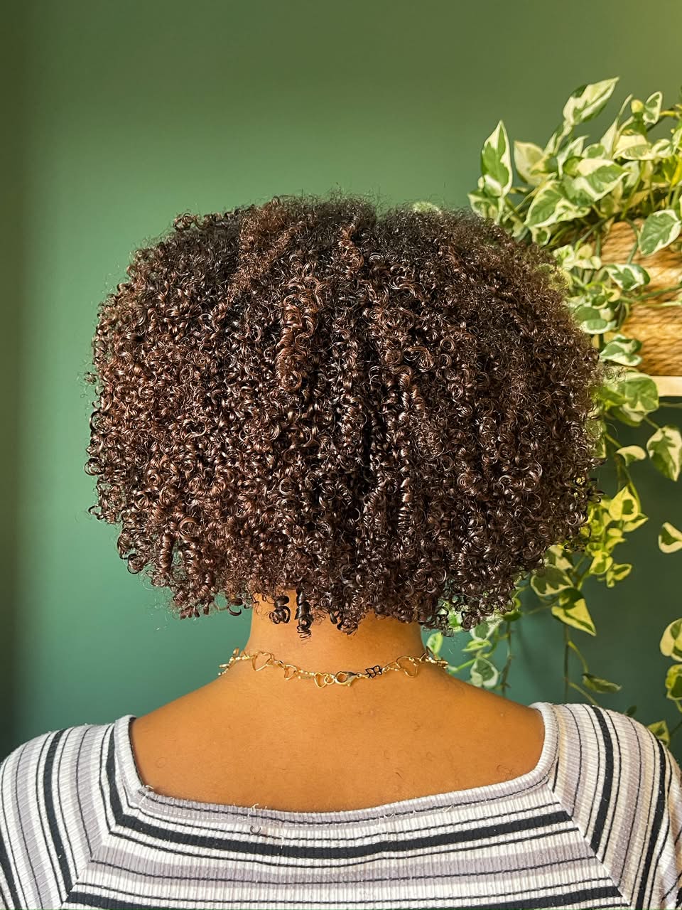 Nutrição intensiva em cabelo cacheado